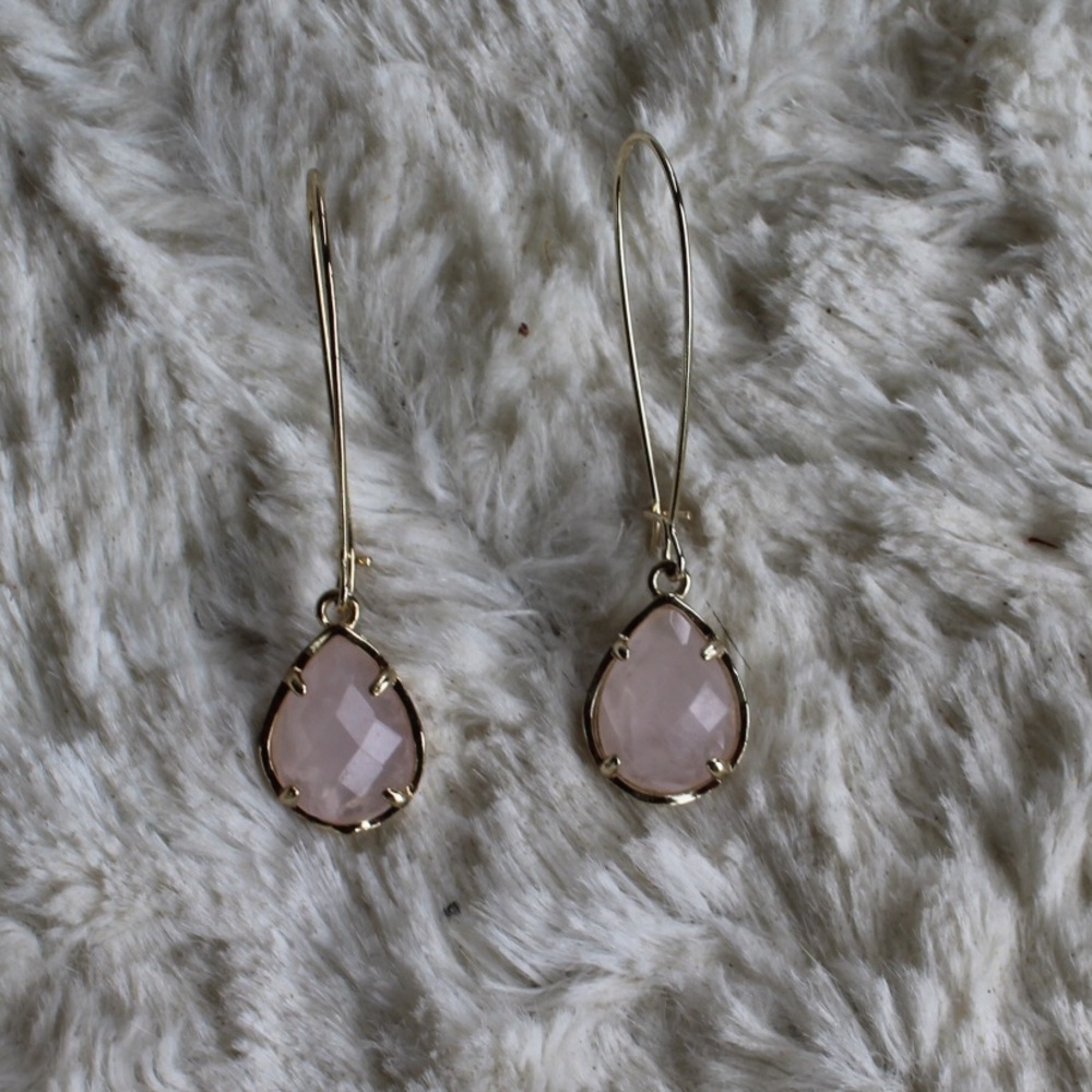 Kendra Scott Dee Earrings in Gold with Pink Stones